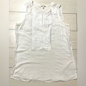 Moon‎ & Meadow womens white sleeveless top size small with front clasp w/pattern